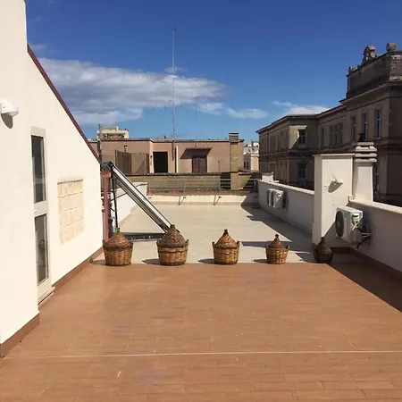 Palazzo Romanelli 特拉尼